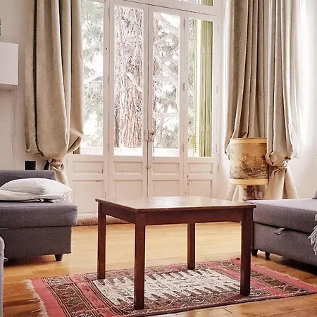 Sequoia Apartment